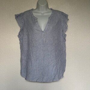 Pre-Loved Old Navy short sleeved blue and white striped sleeveless blouse